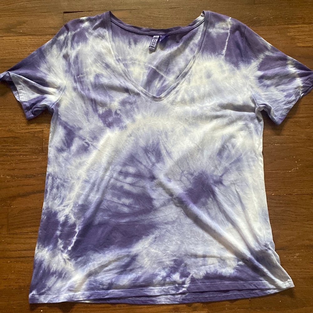 Purple tie dye tee